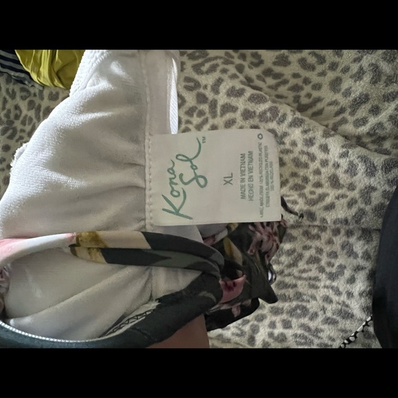 Kona Sol one piece swimsuit - Picture 2 of 2